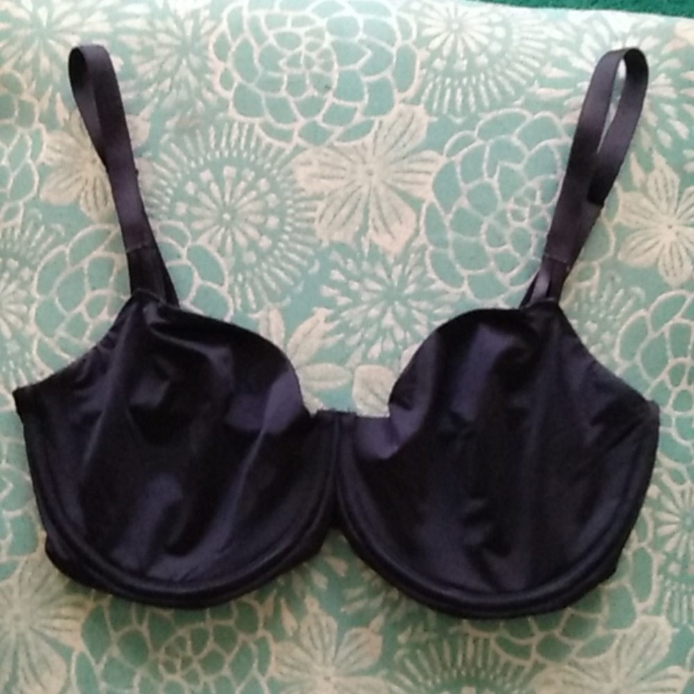 Victoria's Secret Smooth Body by Victoria Bra